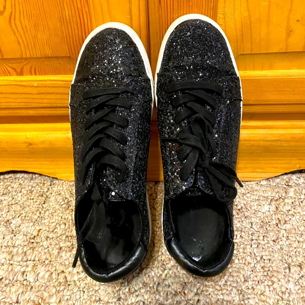 Kenneth Cole black glitter shoes